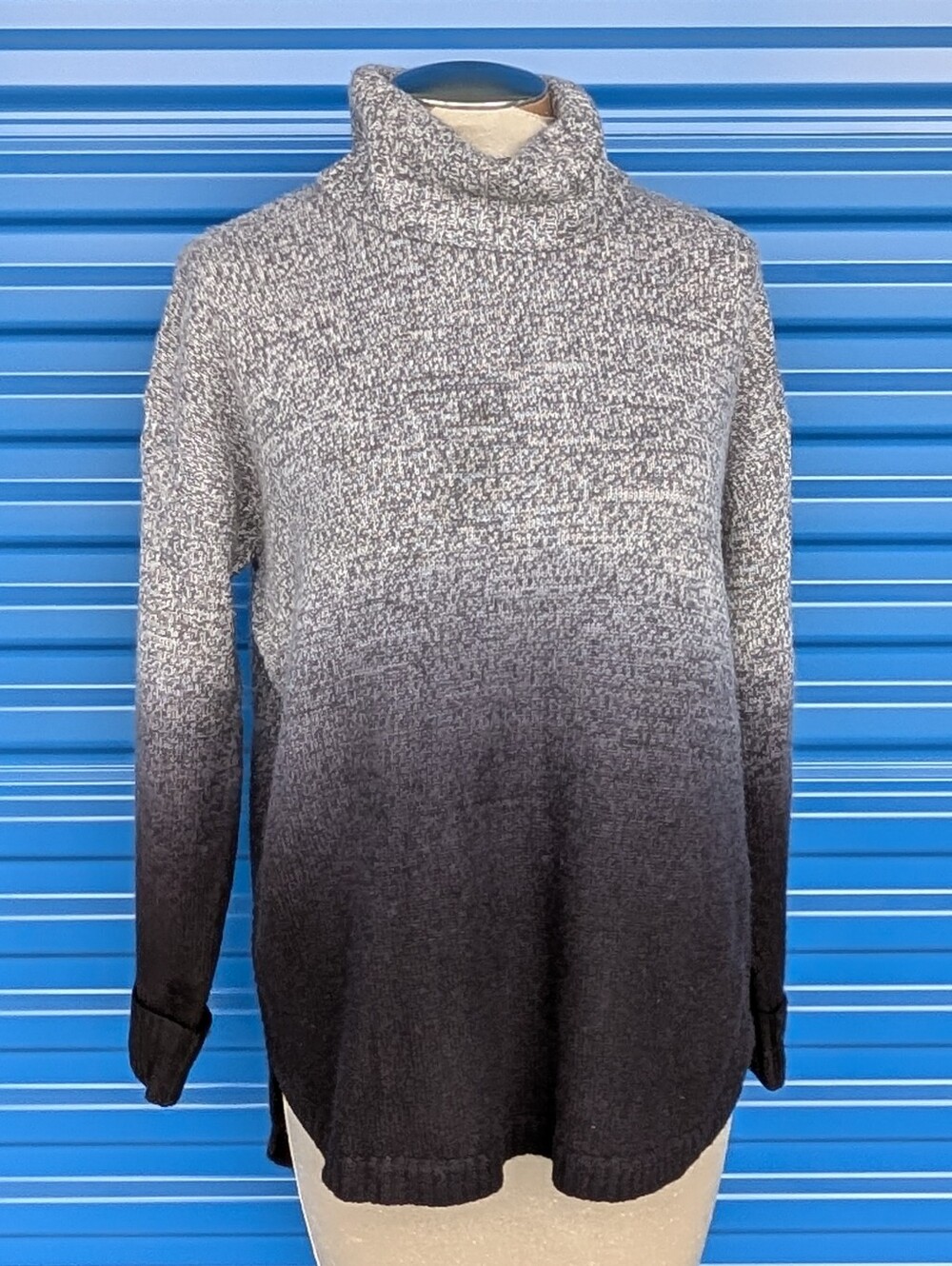 AQUA CASHMERE loose fit ombre turtleneck sweater M L